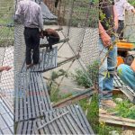 मुगुका युवाले गरे जीर्ण झोलुङ्गे पुलको मर्मत, आवतजावतमा सहज